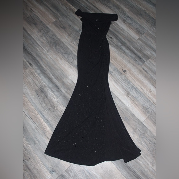 Windsor Dresses & Skirts - Windsor Black Glitter Off-Shoulder Gown